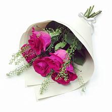 Букет цветов из:  Розы #REPLACE_PRED# Большом Камне