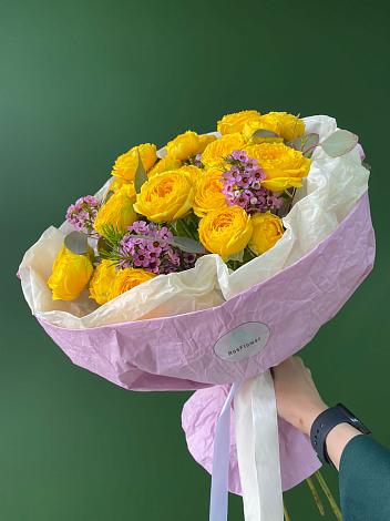 Букет Кустовые желтые розы в Большом Камне